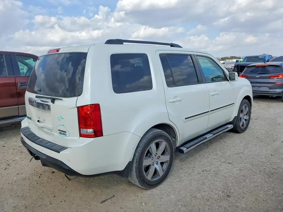 2015 HONDA PILOT TOURING  