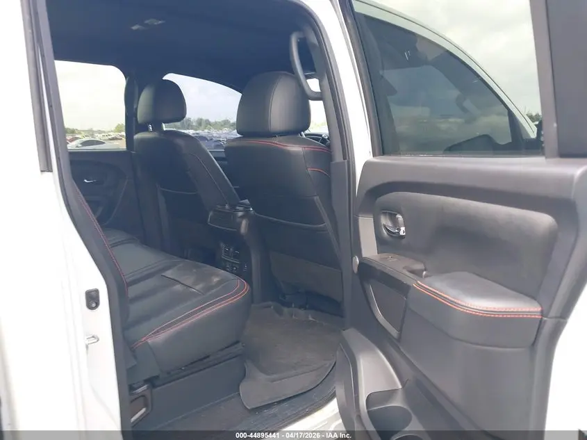 2021 NISSAN TITAN PRO-4X 4X4