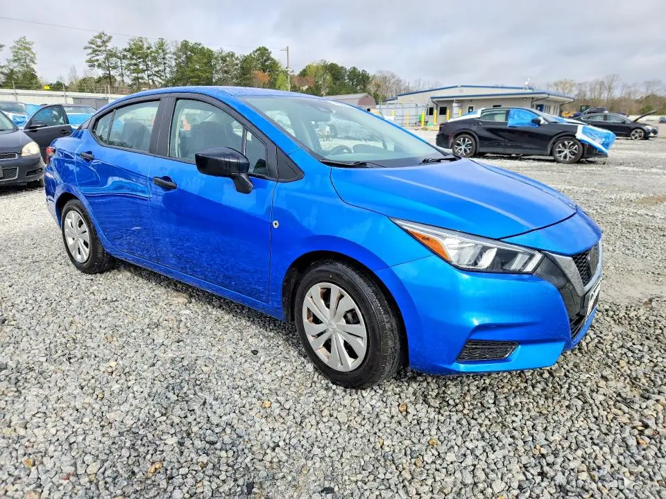2020 NISSAN VERSA S  