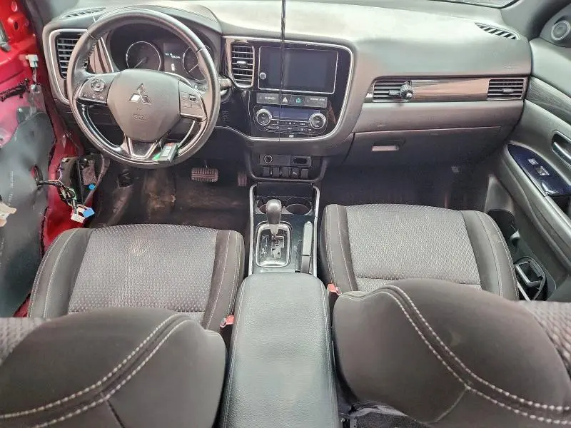 2018 MITSUBISHI OUTLANDER SE  