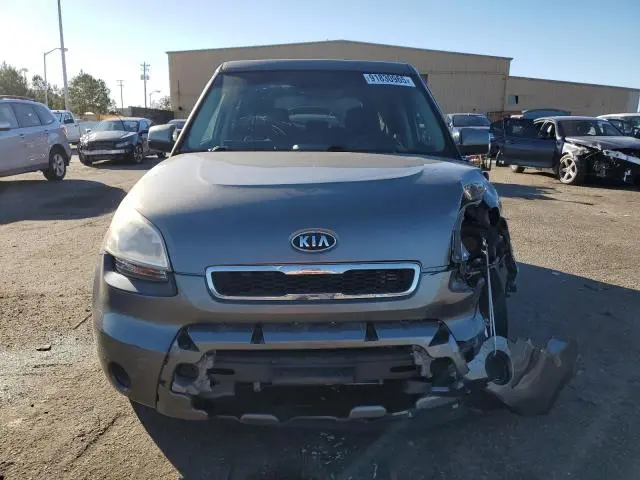 2011 KIA SOUL +  