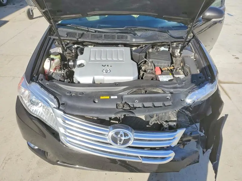 2011 TOYOTA AVALON BASE  