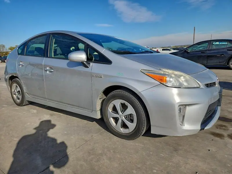 2013 TOYOTA PRIUS   