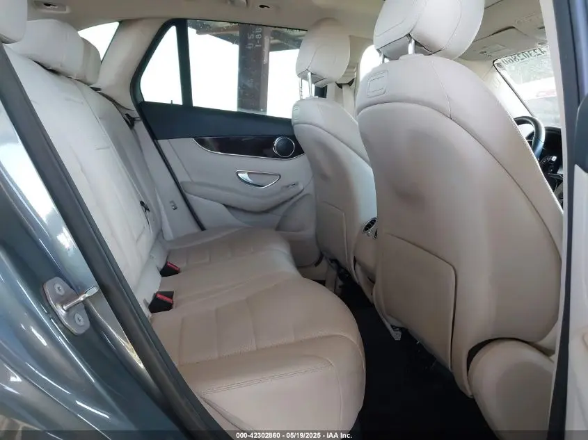 2018 MERCEDES-BENZ GLC 300  