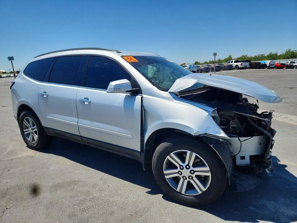 2016 CHEVROLET TRAVERSE LT  