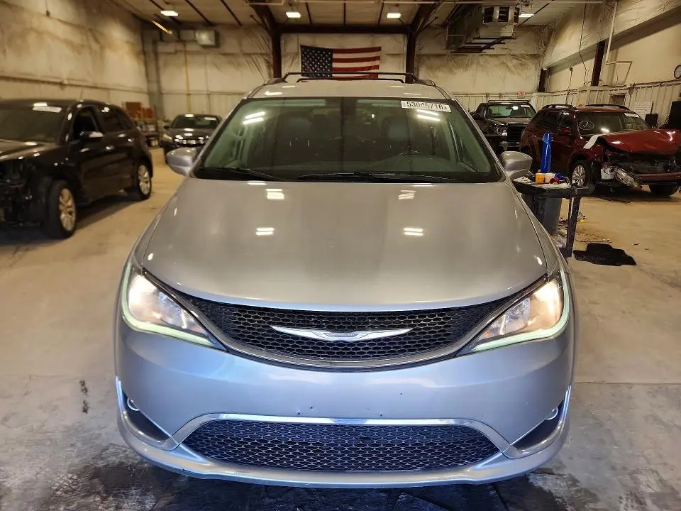 2017 CHRYSLER PACIFICA TOURING L  