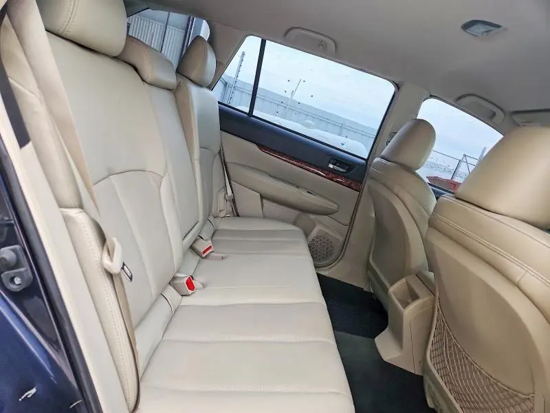 2013 SUBARU OUTBACK 2.5I  