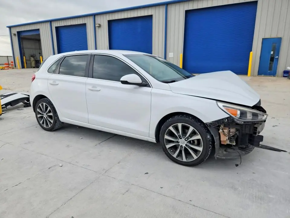 2018 HYUNDAI ELANTRA GT BASE  