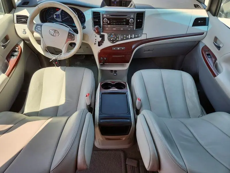 2011 TOYOTA SIENNA XLE 8-PASSENGER  