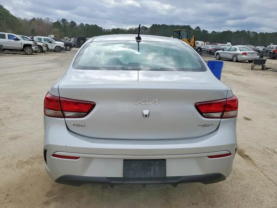 2023 KIA RIO LX  