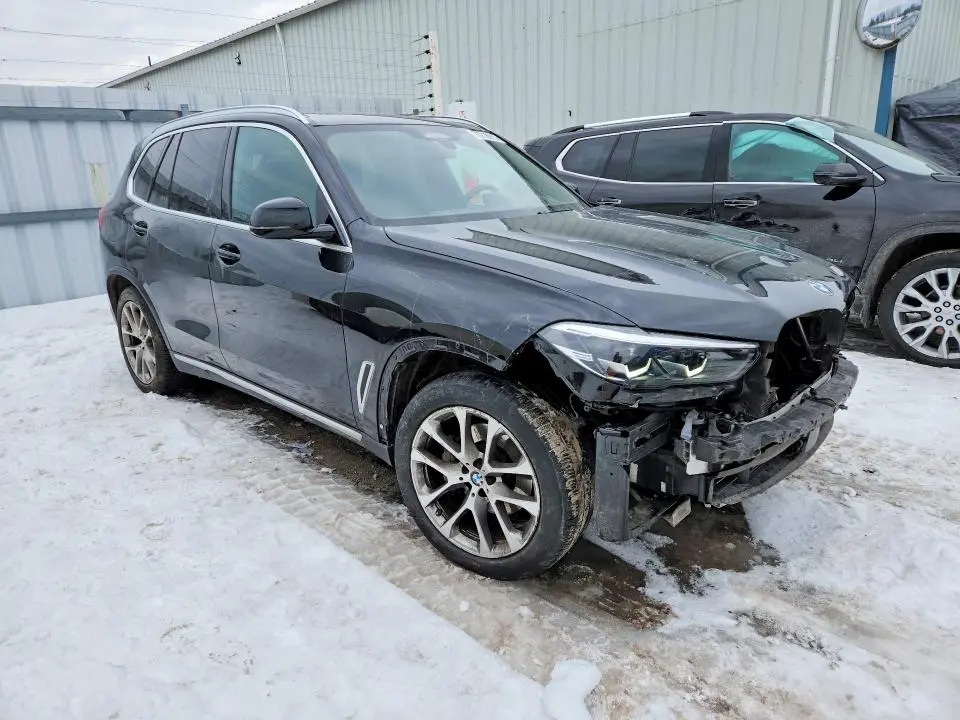 2023 BMW X5   