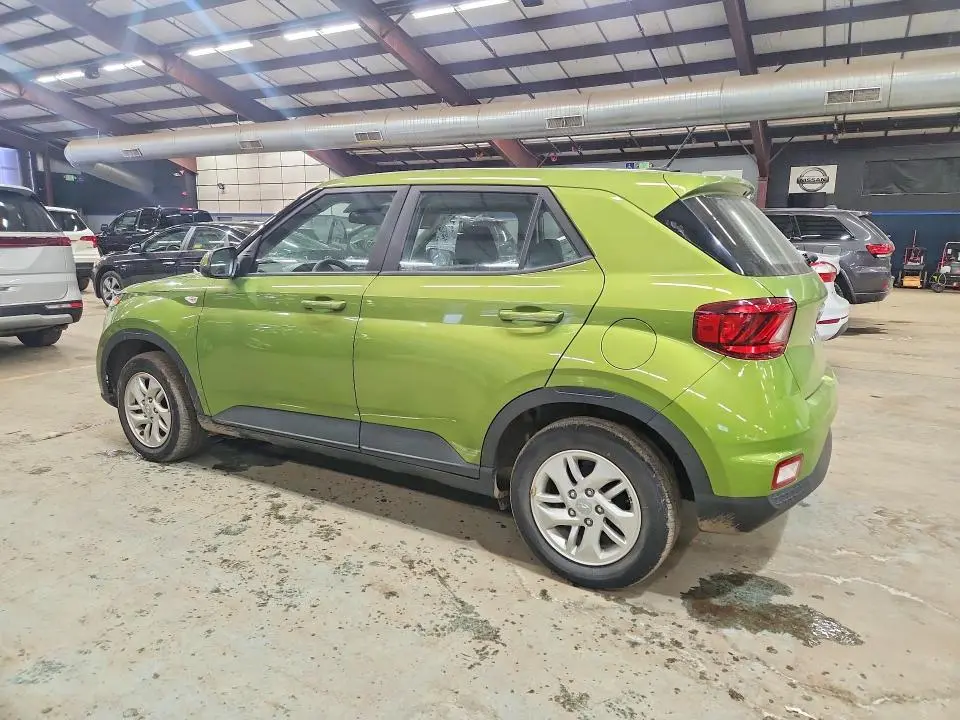 2023 HYUNDAI VENUE SE  