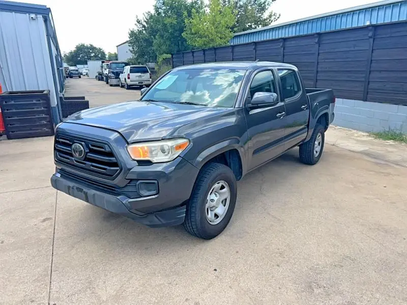 2018 TOYOTA TACOMA SR  