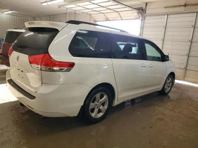 2012 TOYOTA SIENNA LE  
