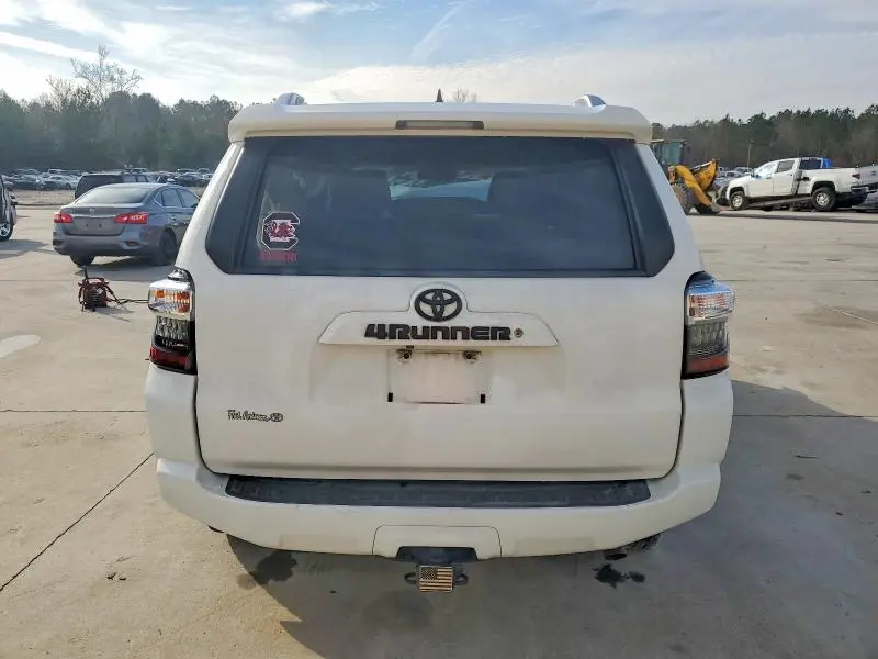 2015 TOYOTA 4RUNNER SR5  