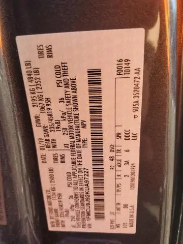 2019 FORD ESCAPE TITANIUM  