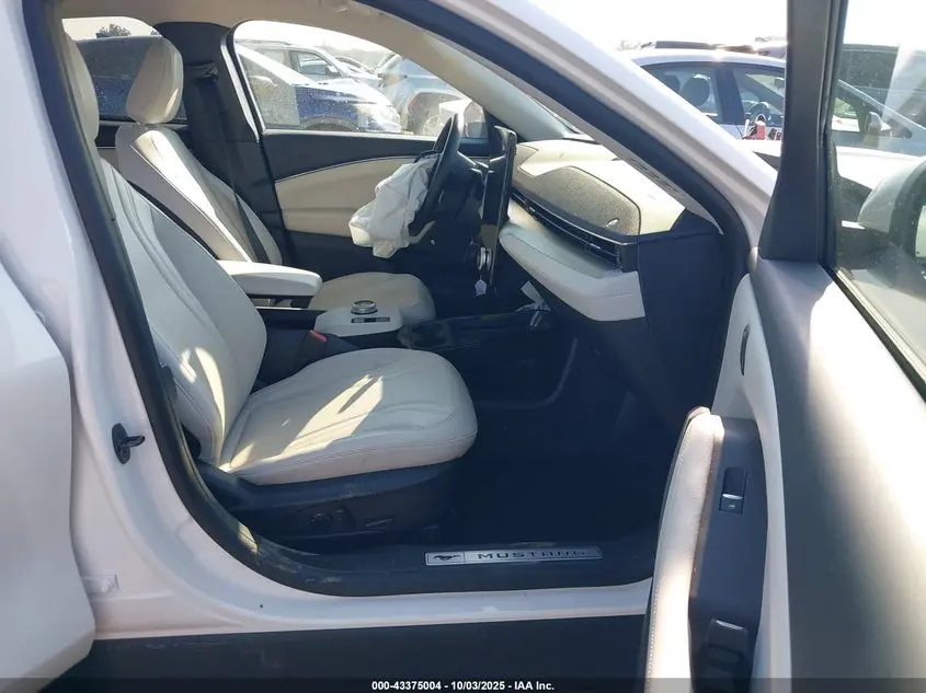 2022 FORD MUSTANG MACH-E PREMIUM