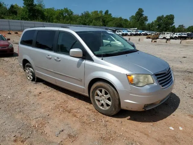 2010 CHRYSLER TOWN & COUNTRY TOURING  