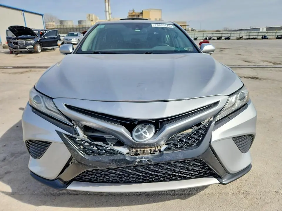 2019 TOYOTA CAMRY XSE  