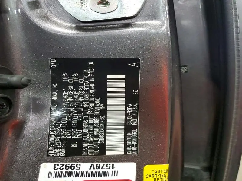 2013 TOYOTA SIENNA LE  