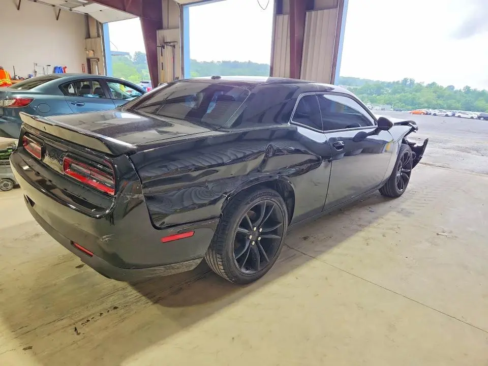 2020 DODGE CHALLENGER SXT  