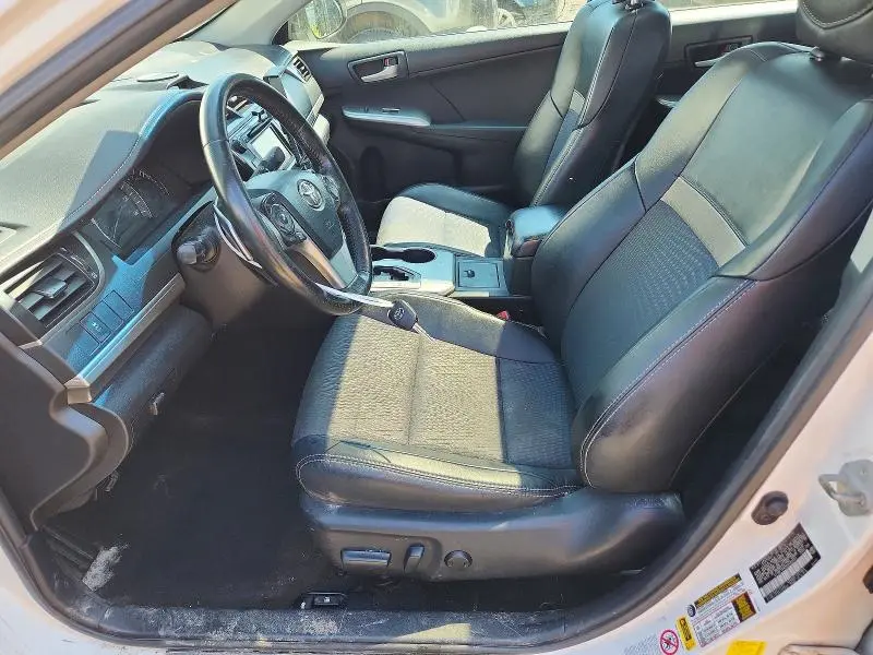2012 TOYOTA CAMRY SE  