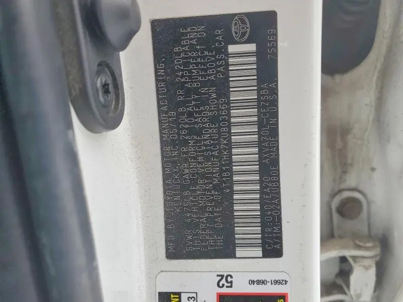 2019 TOYOTA CAMRY SE  