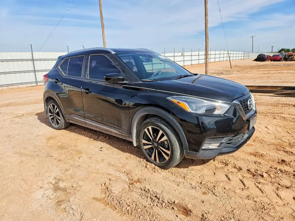 2020 NISSAN KICKS SR  