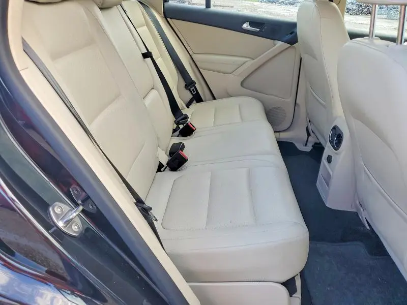 2017 VOLKSWAGEN TIGUAN S  