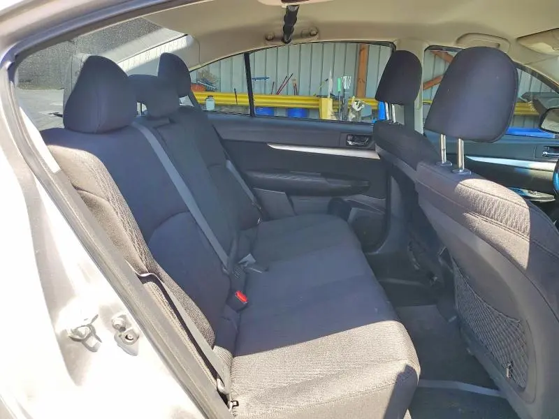 2010 SUBARU LEGACY   