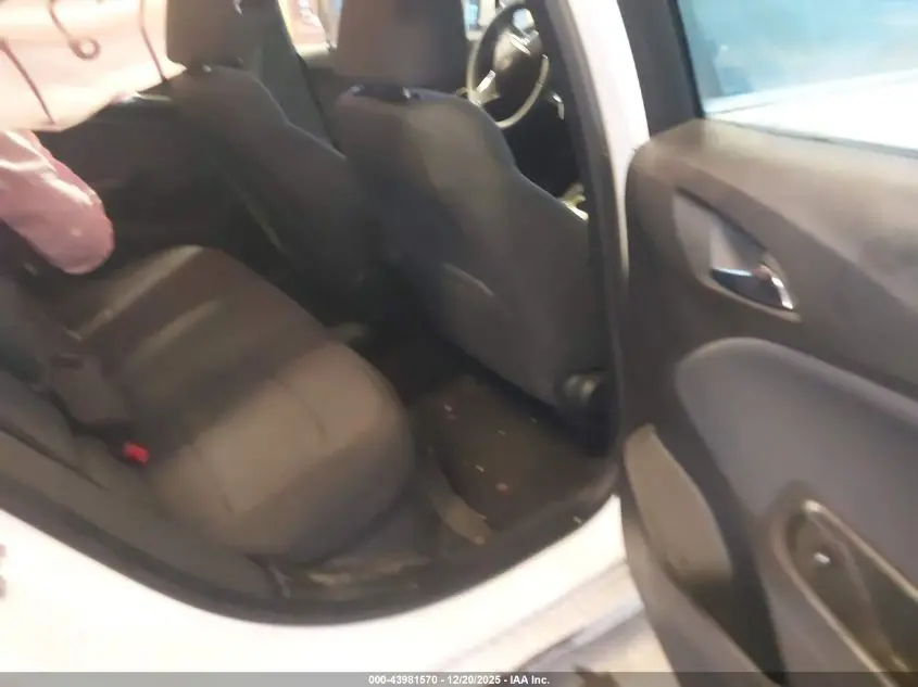 2018 CHEVROLET CRUZE LT AUTO