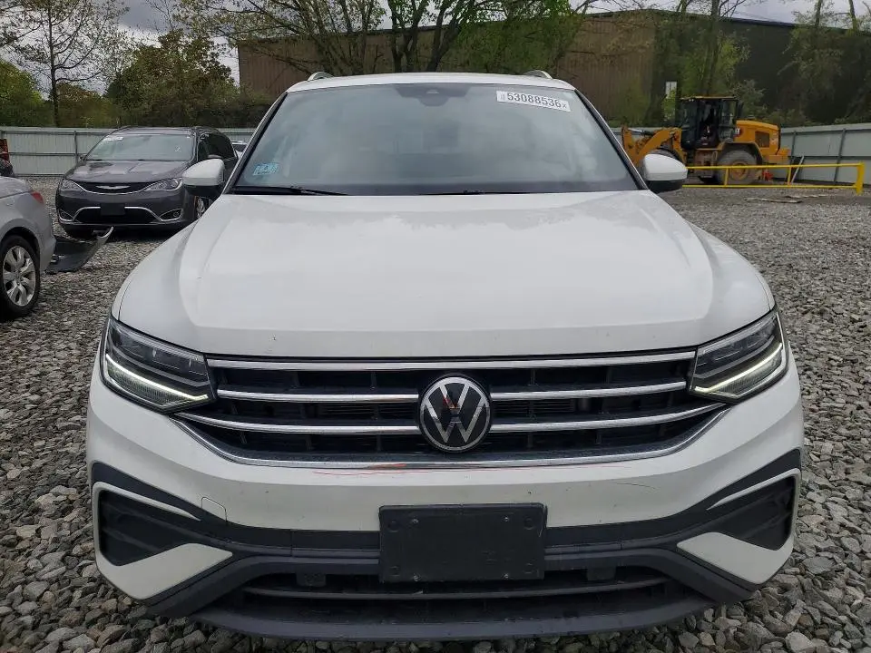 2024 VOLKSWAGEN TIGUAN SE  