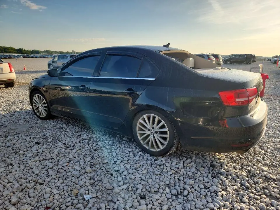 2015 VOLKSWAGEN JETTA SE  