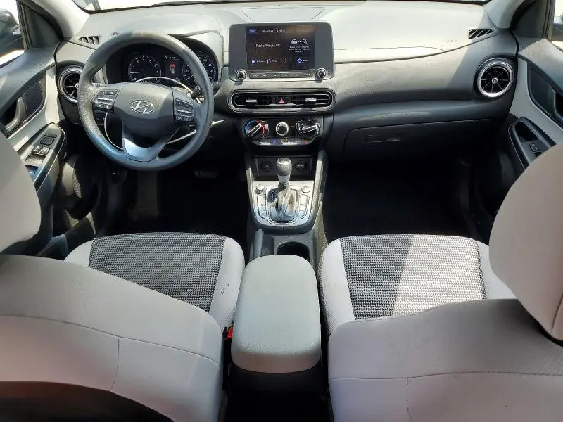 2022 HYUNDAI KONA SE  