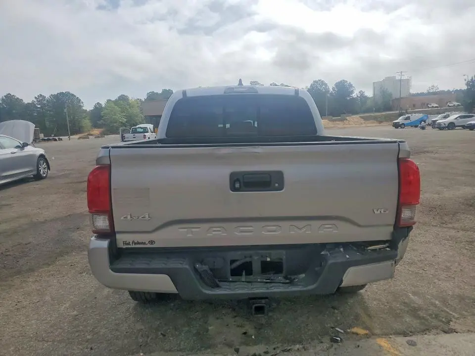 2020 TOYOTA TACOMA SR V6  