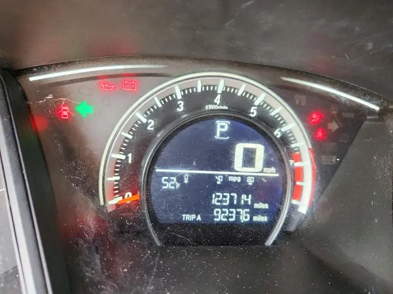 2016 HONDA CIVIC LX  