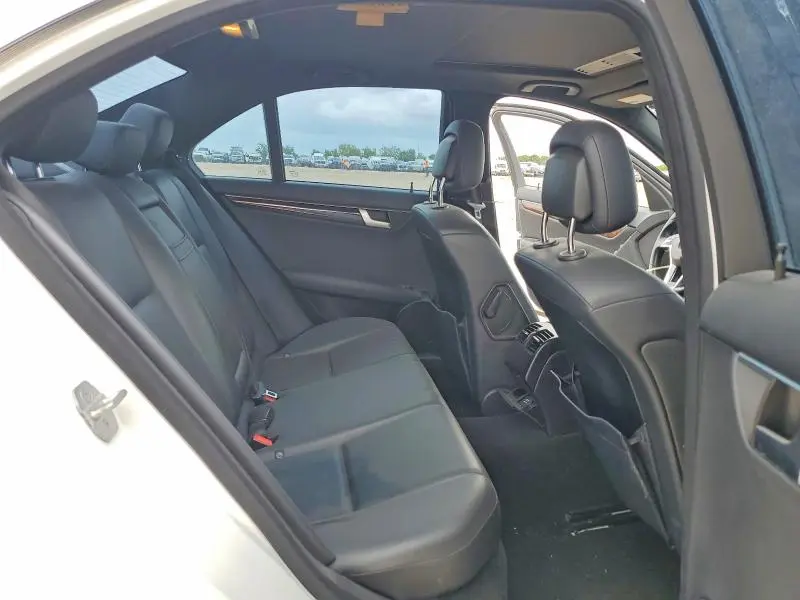 2014 MERCEDES-BENZ C 250  