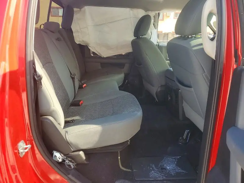 2018 RAM 1500 SLT  