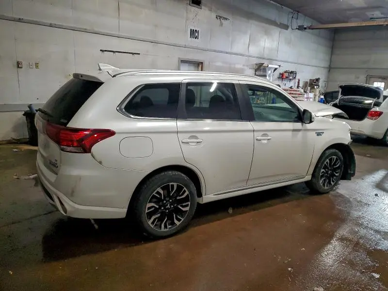 2018 MITSUBISHI OUTLANDER SE  