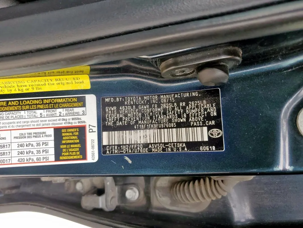 2015 TOYOTA CAMRY LE  