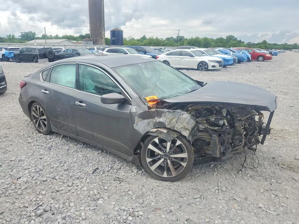 2017 NISSAN ALTIMA 2.5 SR  