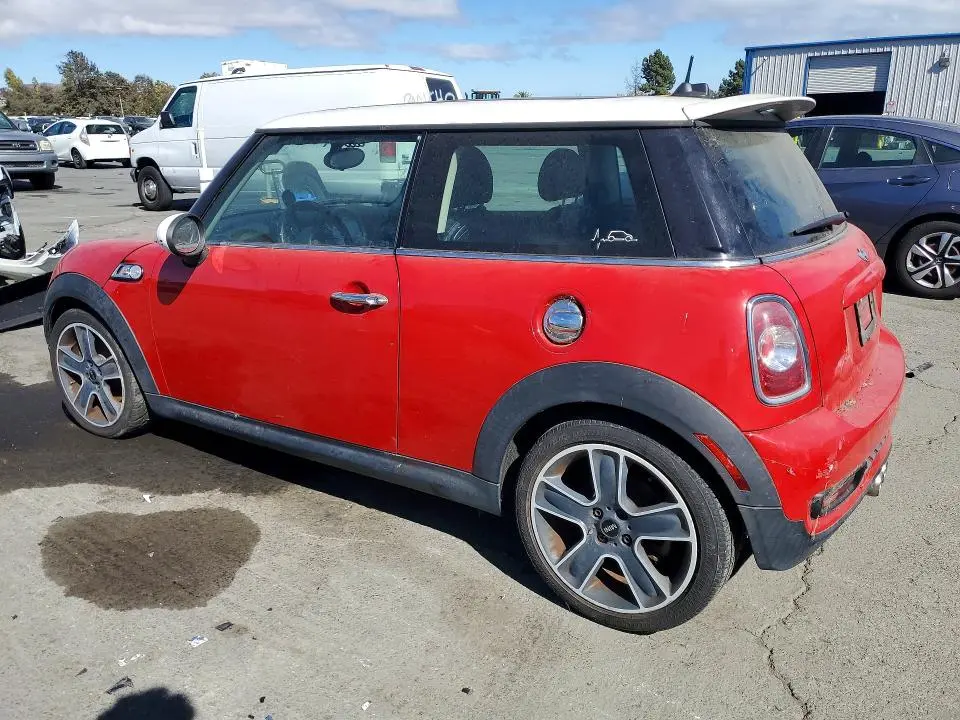 2013 MINI COOPER S  