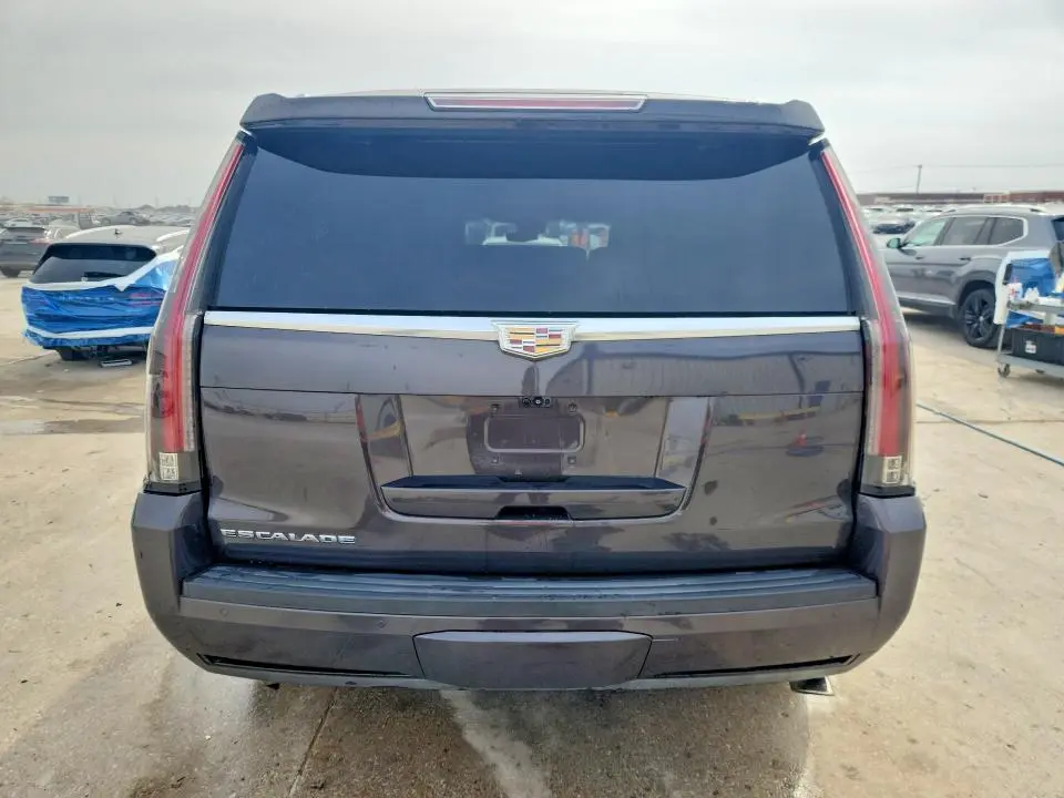 2017 CADILLAC ESCALADE PLATINUM  
