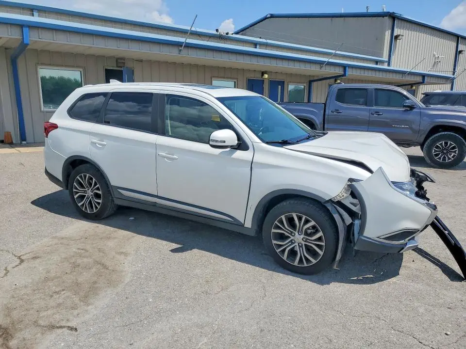2018 MITSUBISHI OUTLANDER SE  