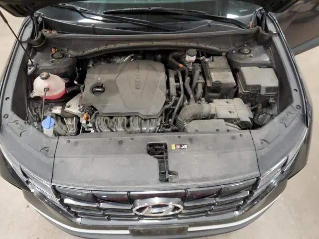 2022 HYUNDAI TUCSON SE  