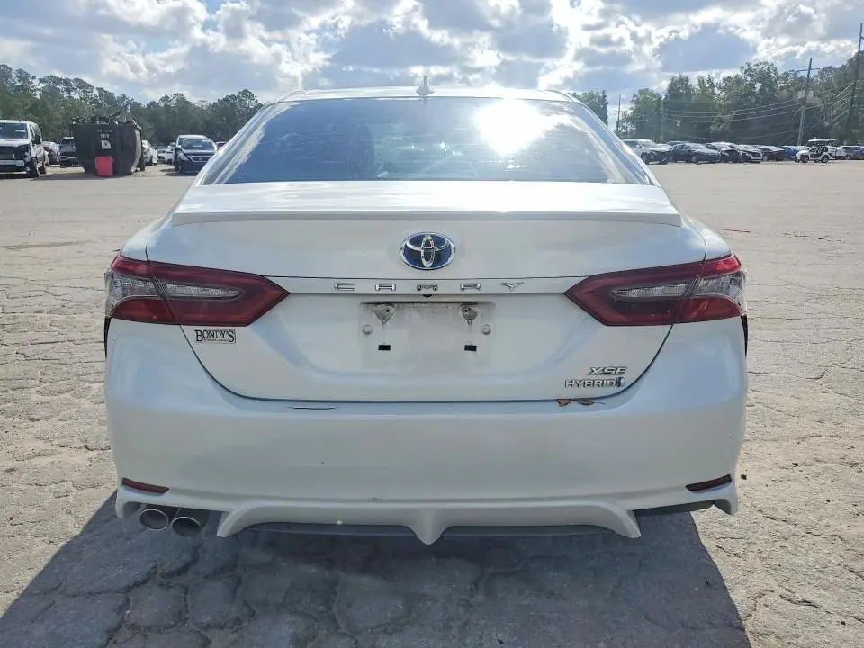 2021 TOYOTA CAMRY XSE  