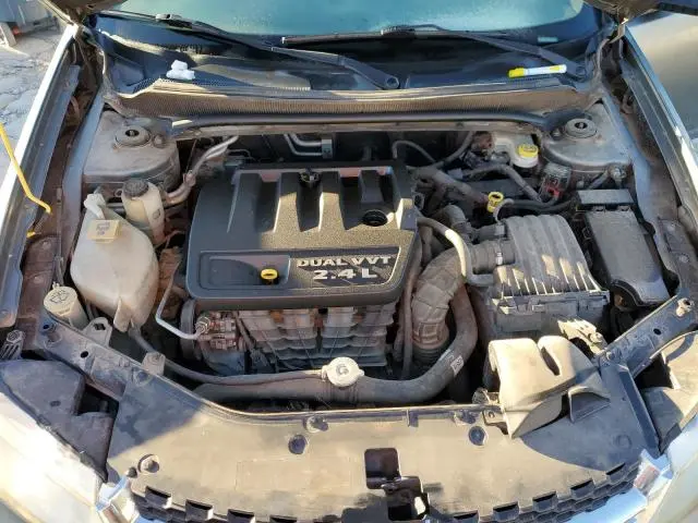 2013 DODGE AVENGER SE  