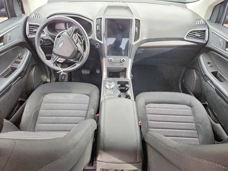 2023 FORD EDGE SE  