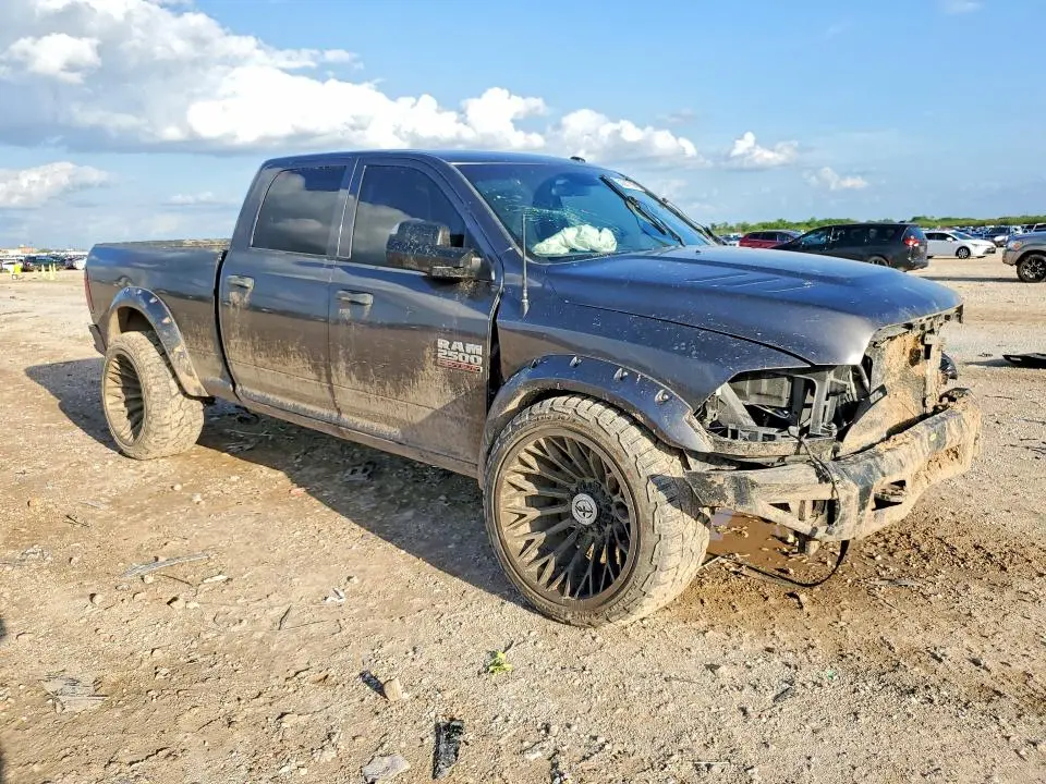 2015 RAM 2500 ST  