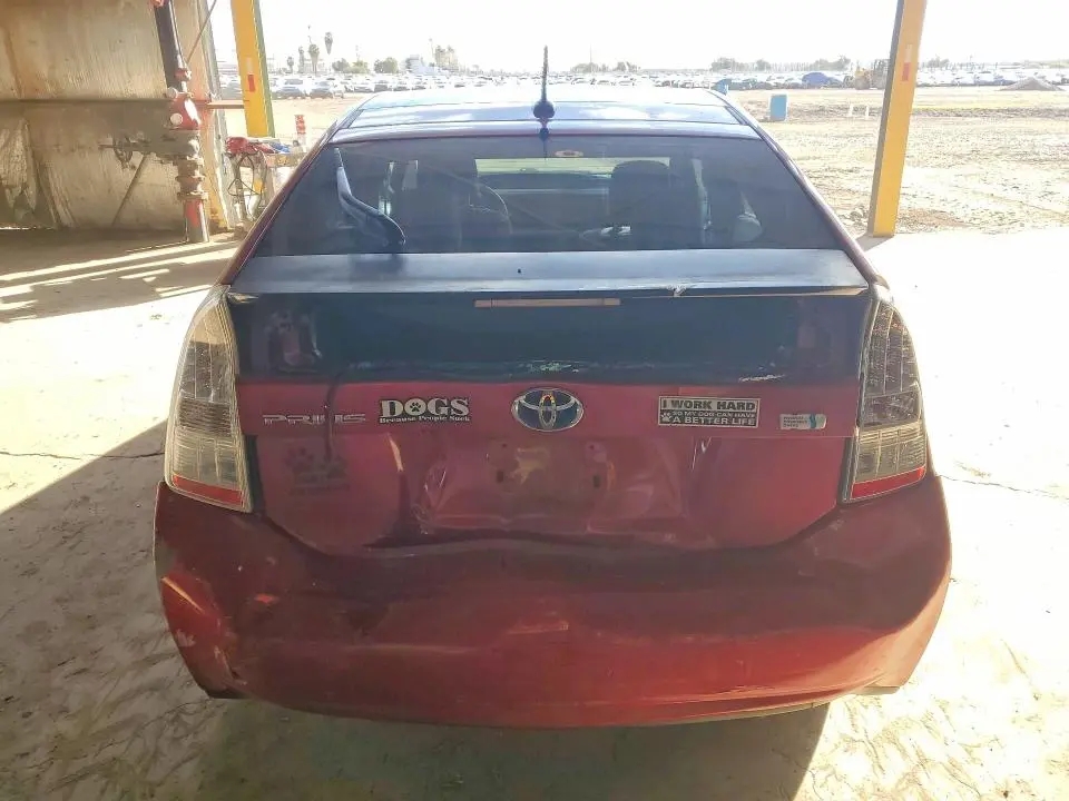 2011 TOYOTA PRIUS THREE  